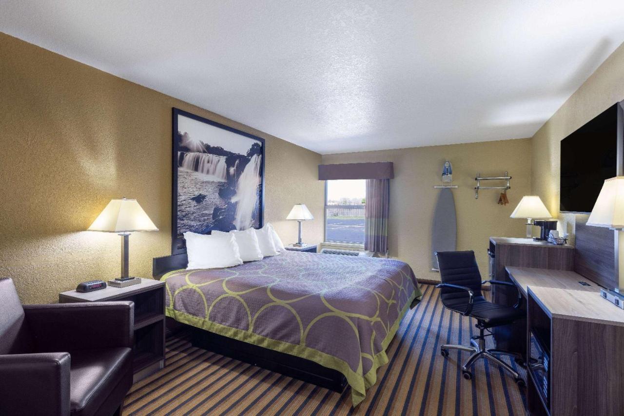 Hotel Super 8 By Wyndham Nixa/Springfield Area Exterior foto