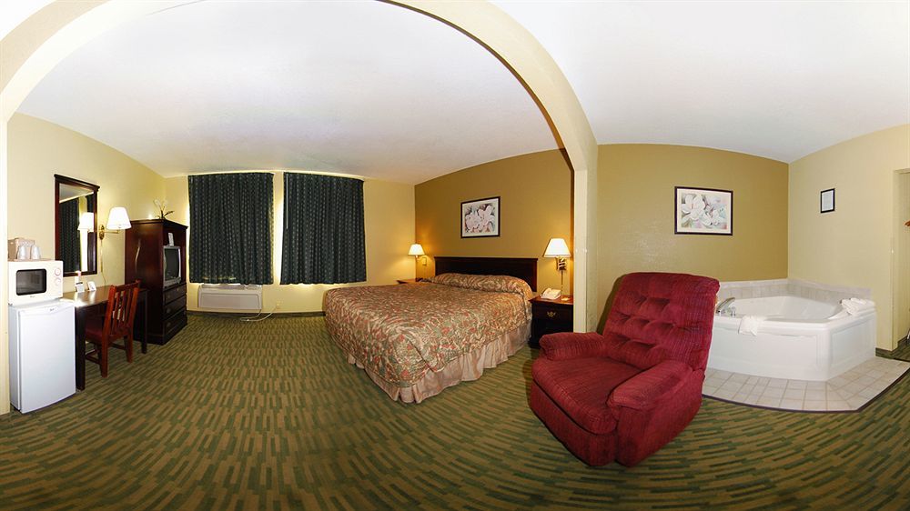 Hotel Super 8 By Wyndham Nixa/Springfield Area Exterior foto