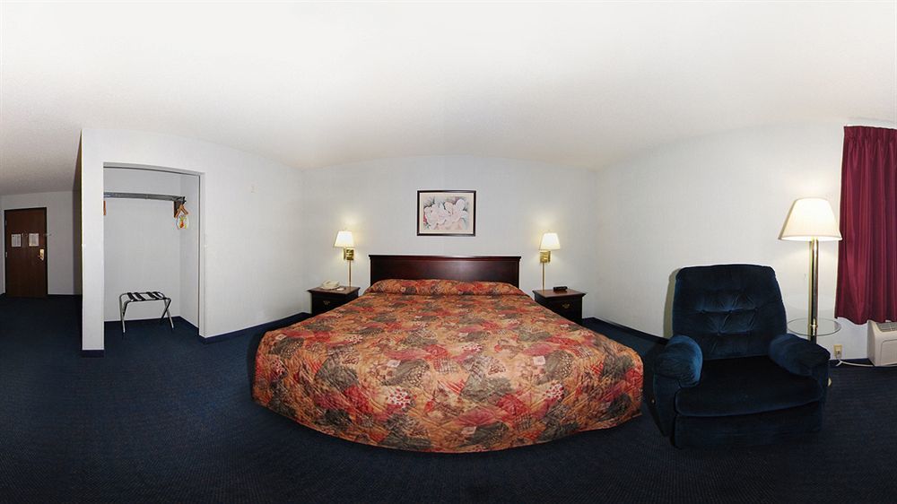 Hotel Super 8 By Wyndham Nixa/Springfield Area Exterior foto